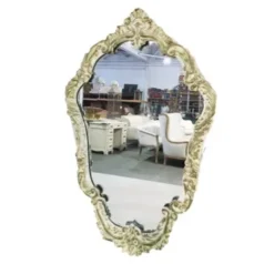 Aretha Mirror