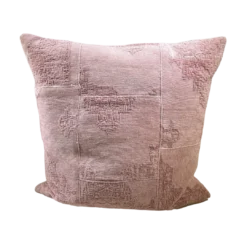 Oversized square pillow in light pink