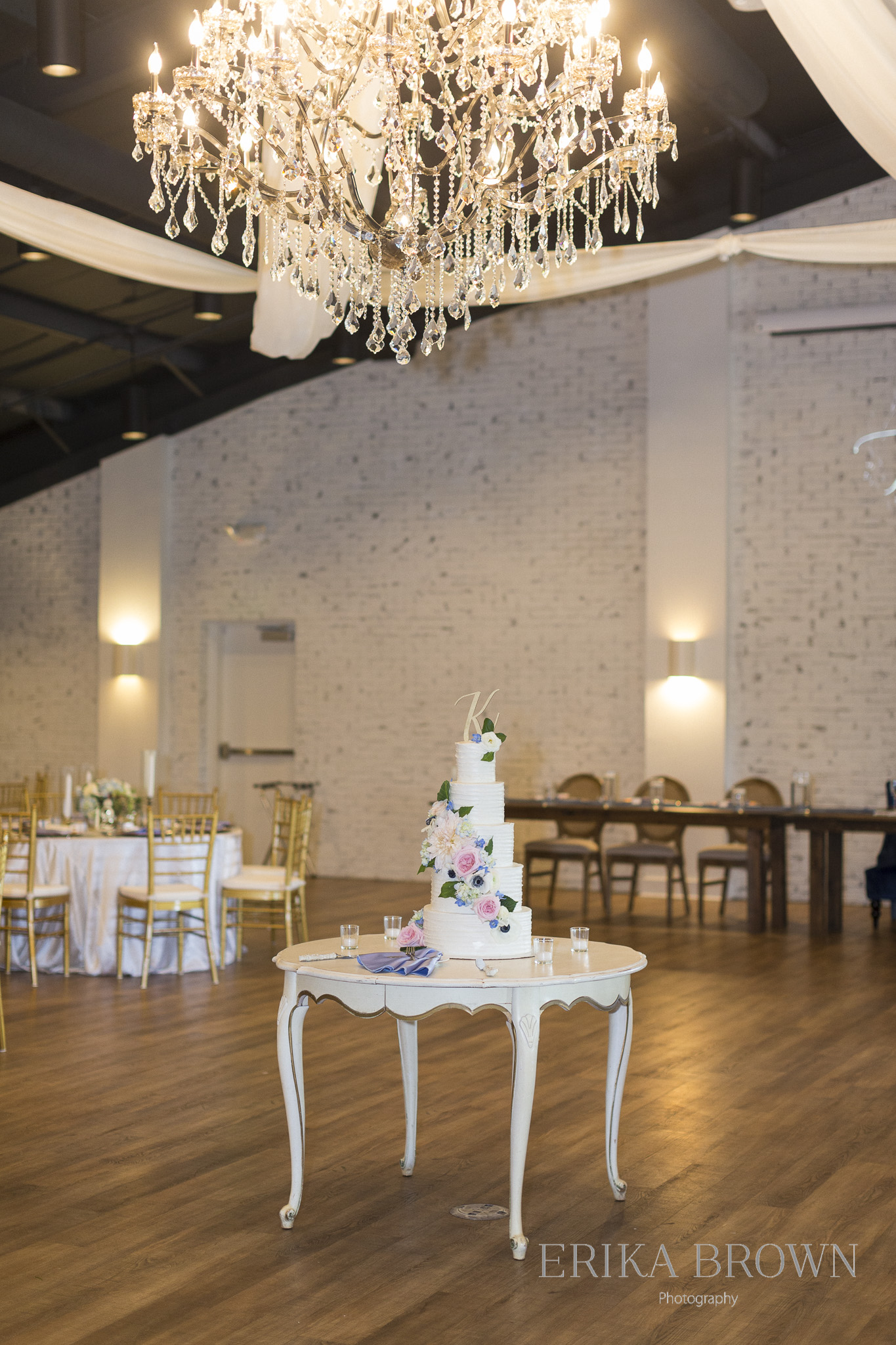 Rolin Table styled at a Daniel's Vineyard wedding